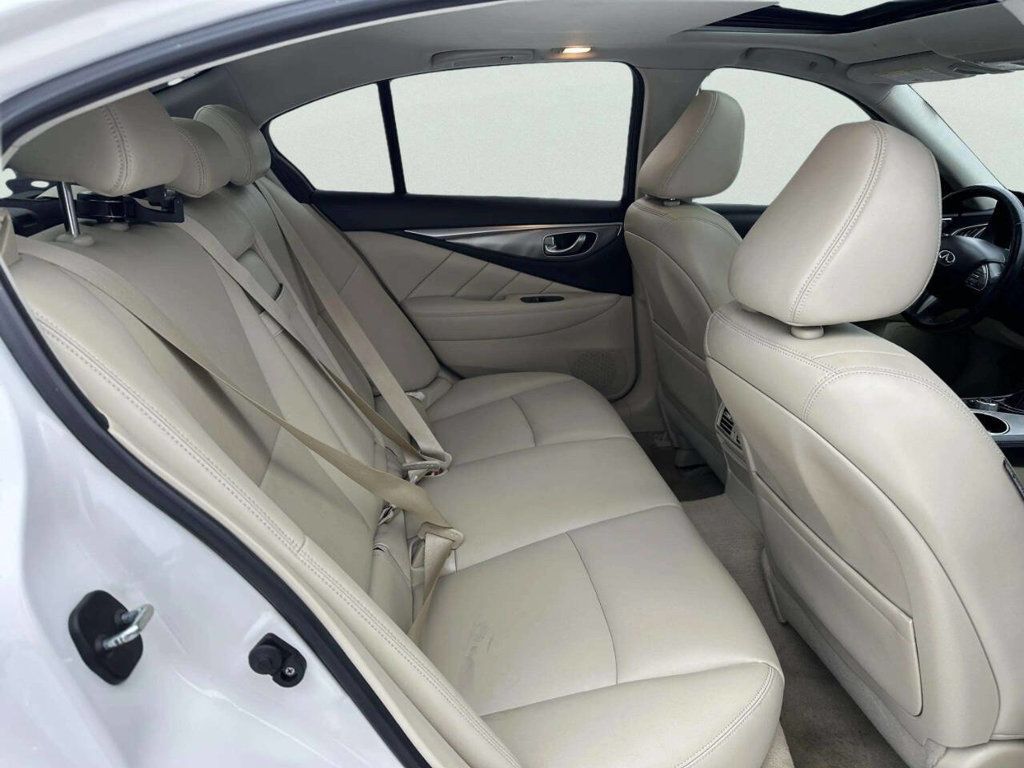 2016 INFINITI Q50 4dr Sedan 3.0t Premium AWD - 22967034 - 13