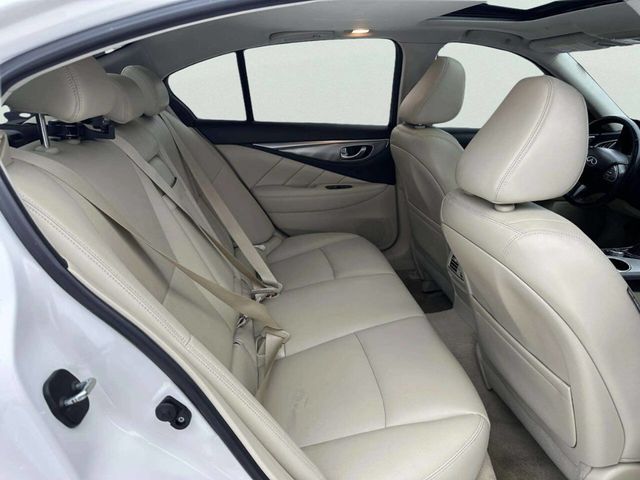 2016 INFINITI Q50 4dr Sedan 3.0t Premium AWD - 22967034 - 13