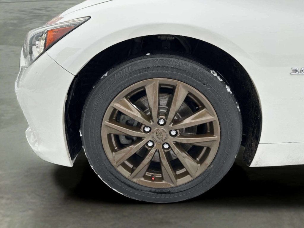 2016 INFINITI Q50 4dr Sedan 3.0t Premium AWD - 22967034 - 32