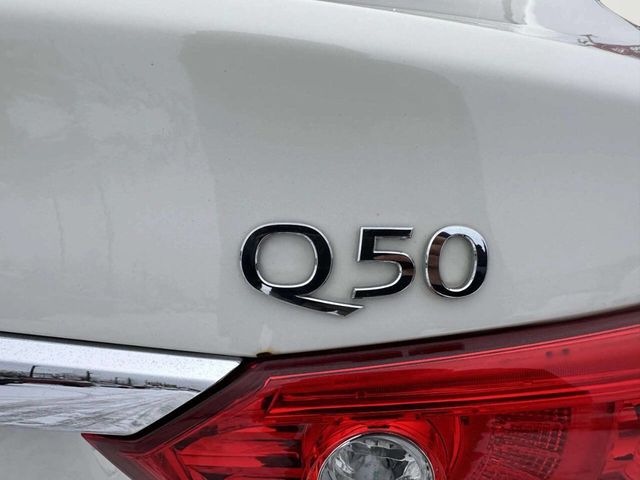 2016 INFINITI Q50 4dr Sedan 3.0t Premium AWD - 22967034 - 35