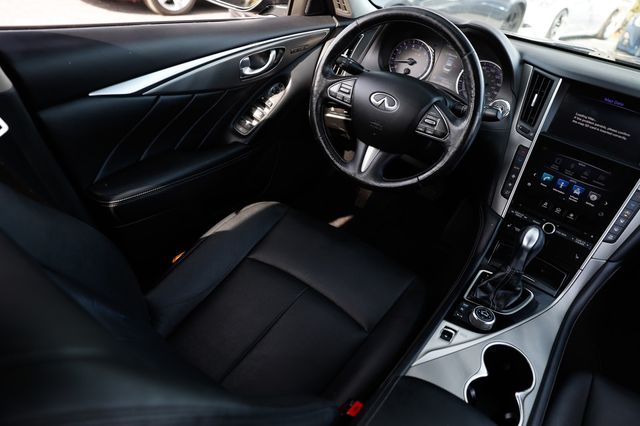 2016 INFINITI Q50 4dr Sedan 3.0t Premium AWD - 22970678 - 24