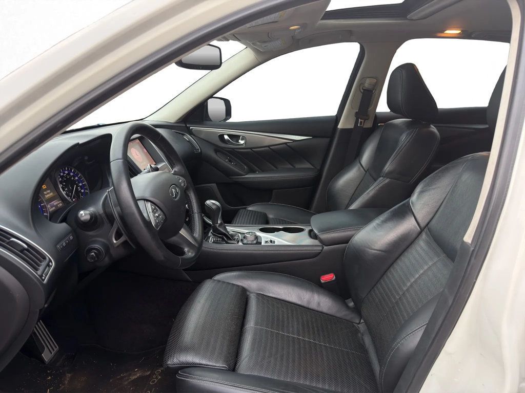 2016 INFINITI Q50 4dr Sedan 3.0t Red Sport 400 RWD - 22965757 - 8