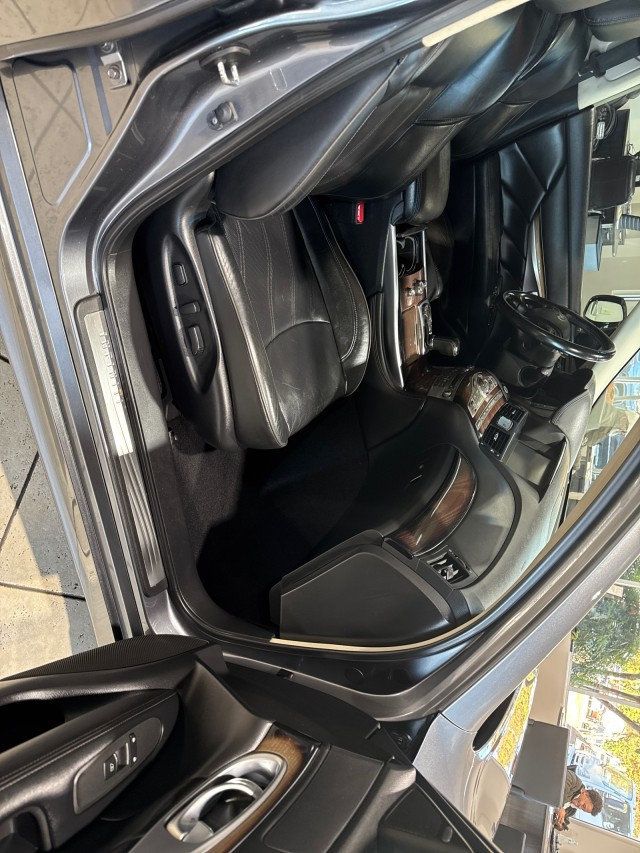 2016 INFINITI Q70h 4dr Sedan RWD Hybrid - 22945244 - 12