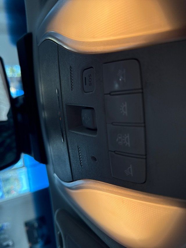 2016 INFINITI Q70h 4dr Sedan RWD Hybrid - 22945244 - 20