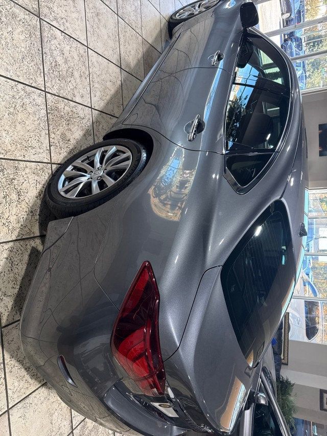 2016 INFINITI Q70h 4dr Sedan RWD Hybrid - 22945244 - 3