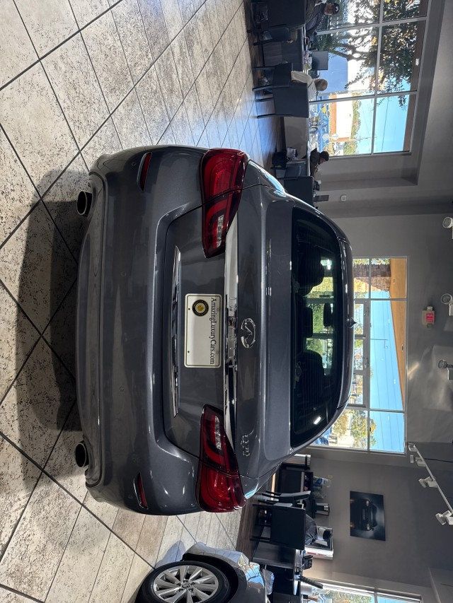 2016 INFINITI Q70h 4dr Sedan RWD Hybrid - 22945244 - 4