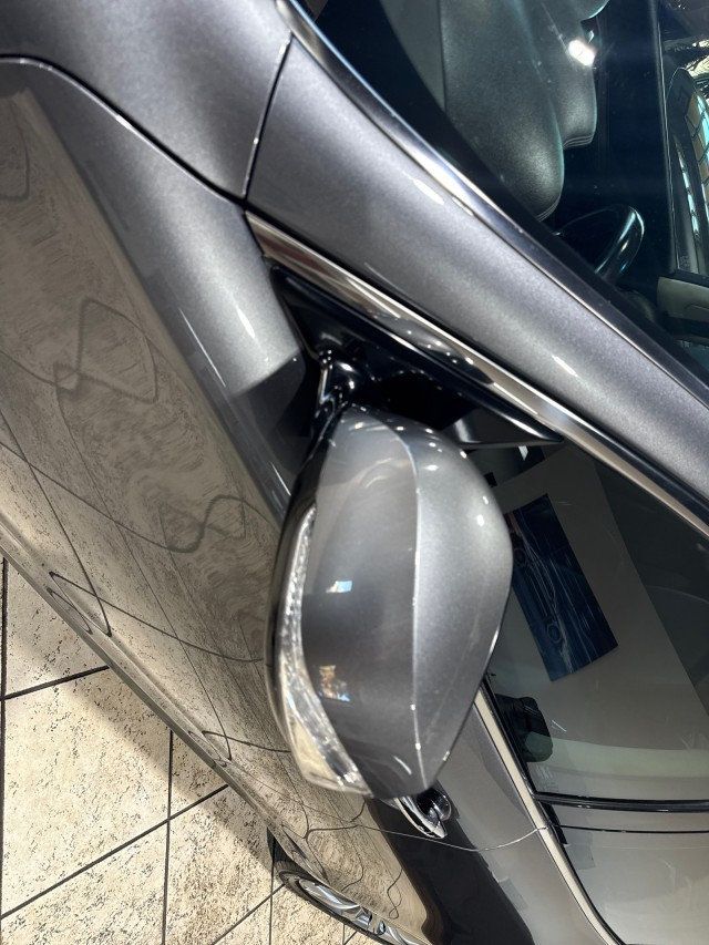 2016 INFINITI Q70h 4dr Sedan RWD Hybrid - 22945244 - 8