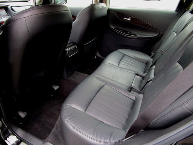 2016 INFINITI QX50 Base photo 16