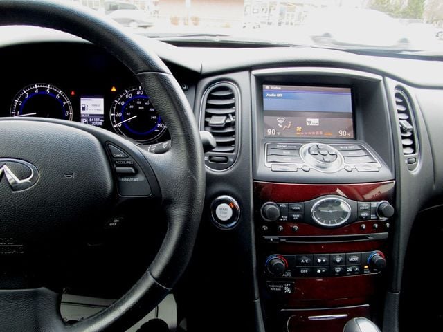 2016 INFINITI QX50 Base photo 22