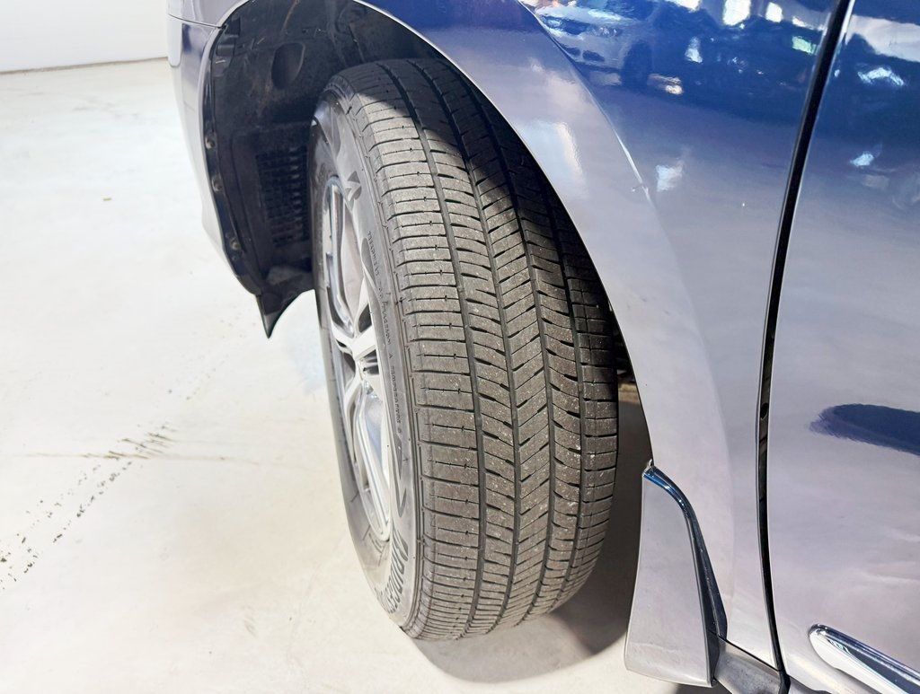 2016 Infiniti QX60 Base photo 2