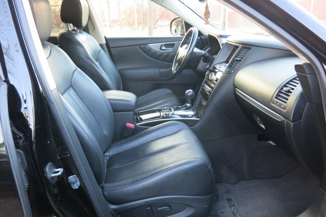 2016 INFINITI QX70 AWD 4dr - 22987192 - 13