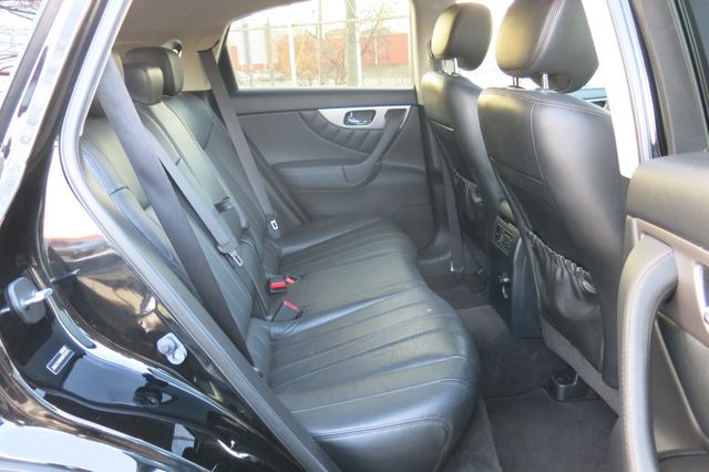 2016 INFINITI QX70 AWD 4dr - 22987192 - 15