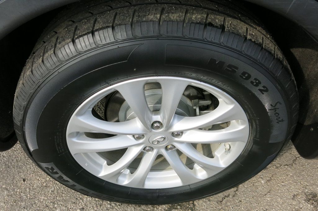 2016 INFINITI QX70 AWD 4dr - 22987192 - 31