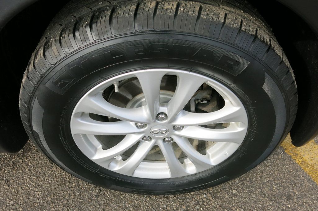 2016 INFINITI QX70 AWD 4dr - 22987192 - 32