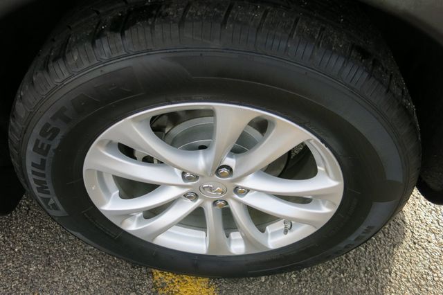 2016 INFINITI QX70 AWD 4dr - 22987192 - 34