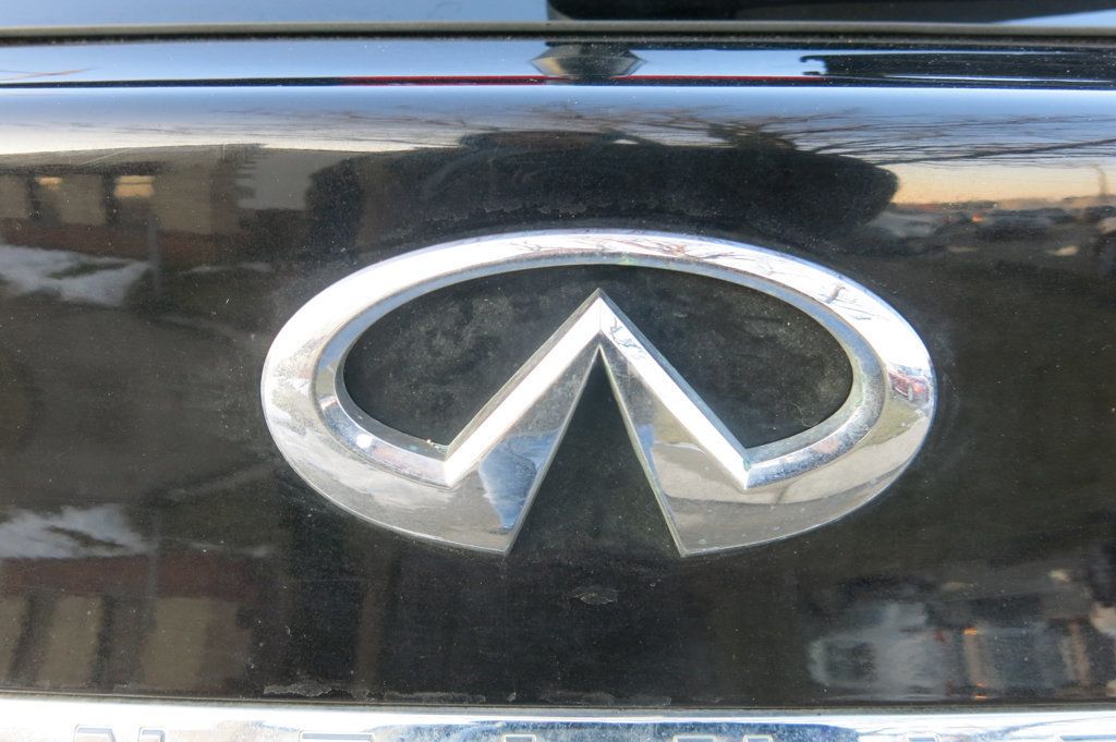 2016 INFINITI QX70 AWD 4dr - 22987192 - 36