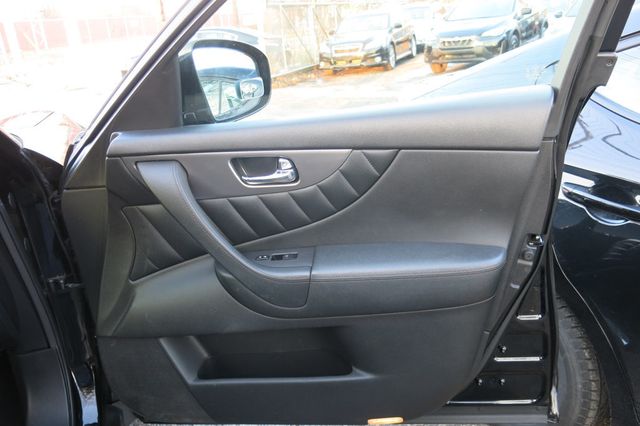 2016 INFINITI QX70 AWD 4dr - 22987192 - 49