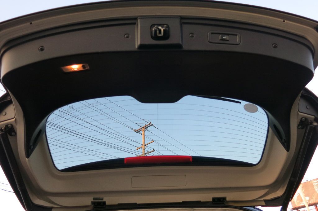 2016 INFINITI QX70 AWD 4dr - 22987192 - 52