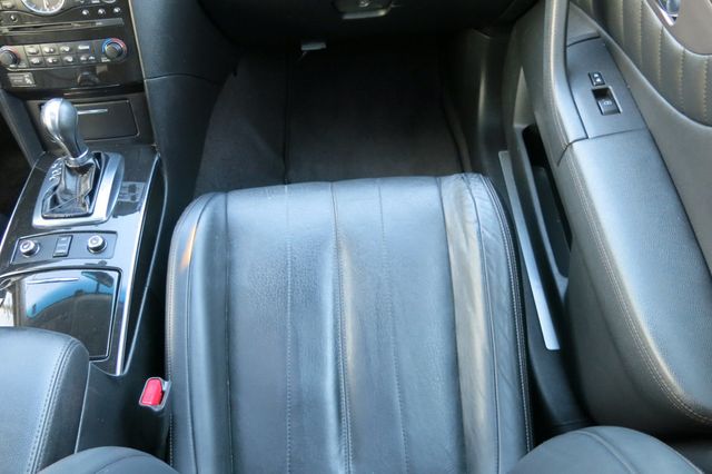 2016 INFINITI QX70 AWD 4dr - 22987192 - 57