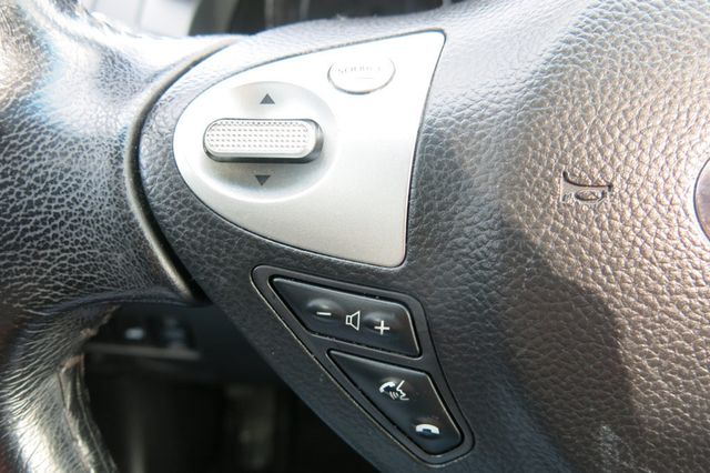 2016 INFINITI QX70 AWD 4dr - 22987192 - 64