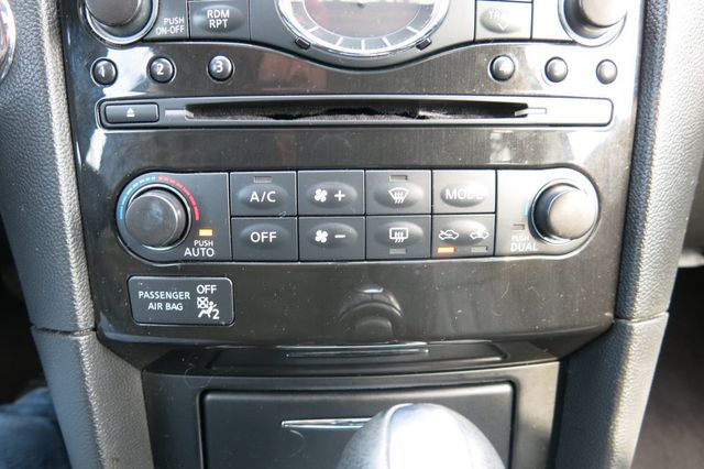 2016 INFINITI QX70 AWD 4dr - 22987192 - 73