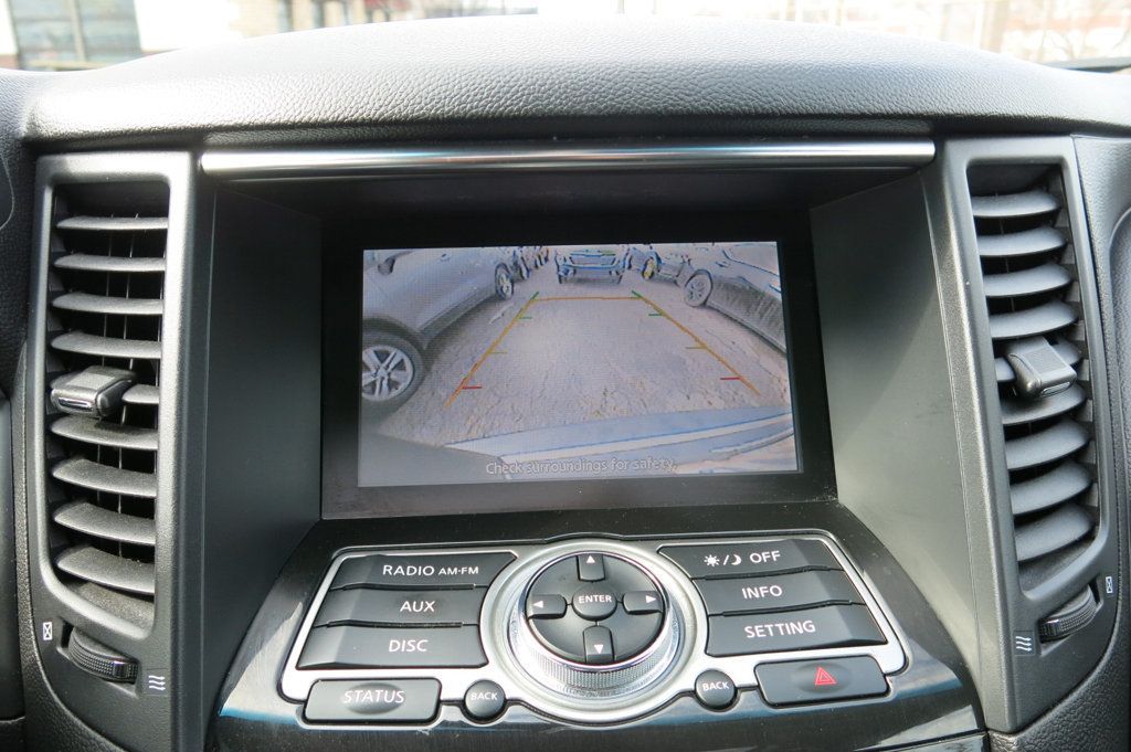 2016 INFINITI QX70 AWD 4dr - 22987192 - 79