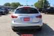 2016 INFINITI QX70 RWD 4dr - 22589274 - 3