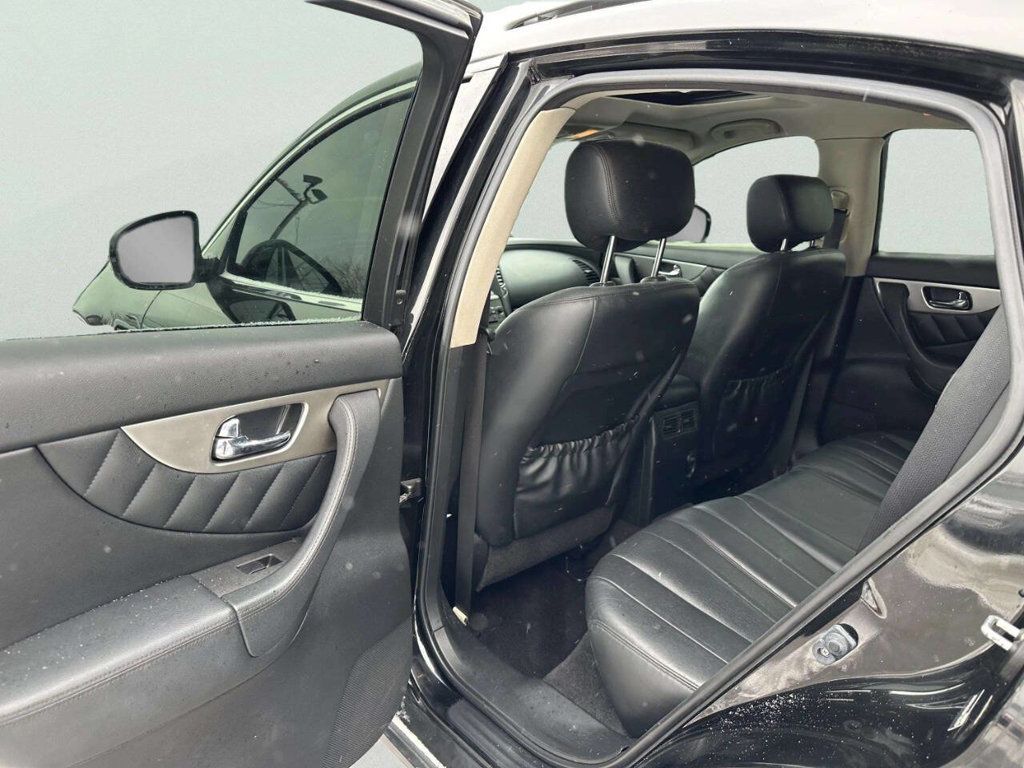 2016 INFINITI QX70 RWD 4dr - 22965538 - 15