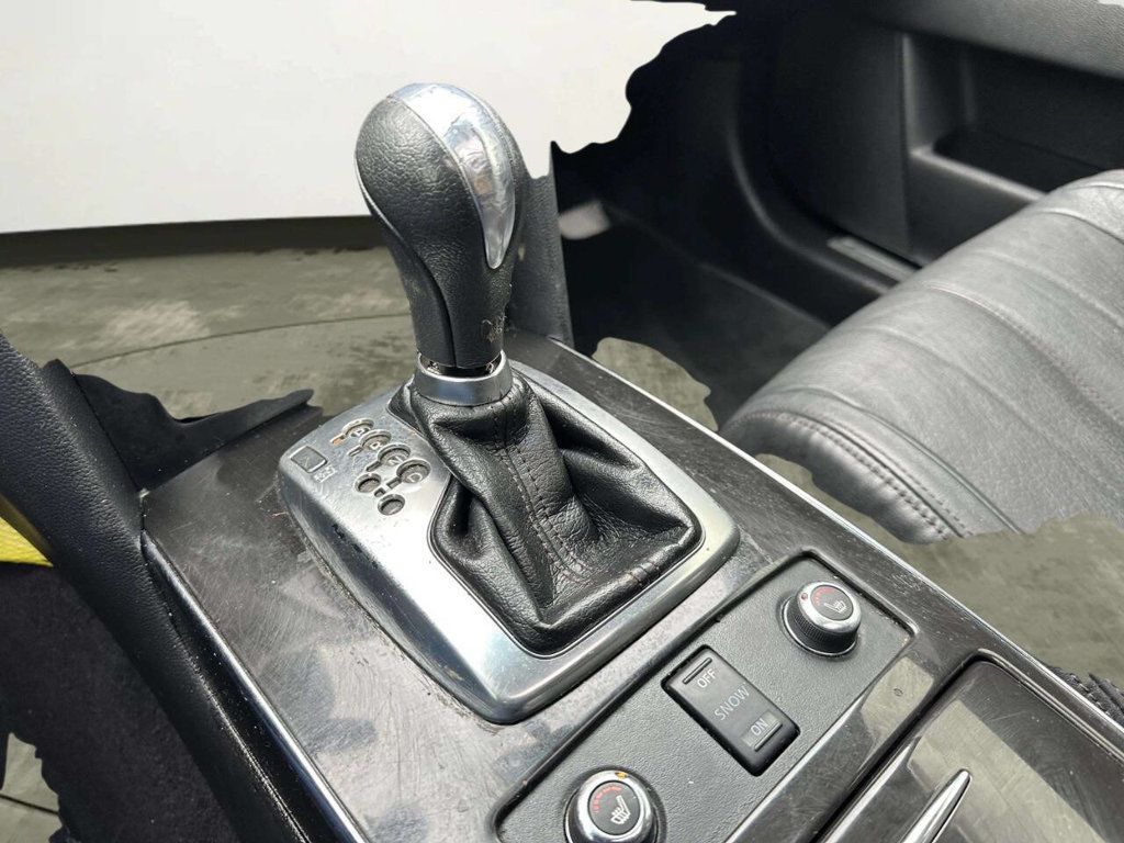 2016 INFINITI QX70 RWD 4dr - 22965538 - 28