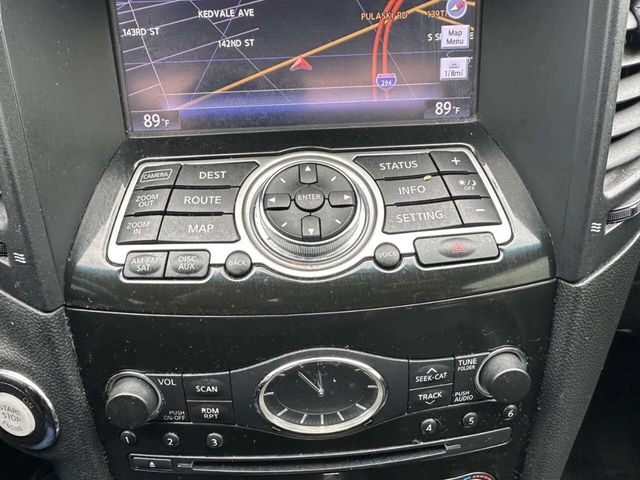 2016 INFINITI QX70 RWD 4dr - 22965538 - 32