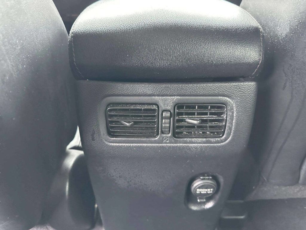 2016 INFINITI QX70 RWD 4dr - 22965538 - 37