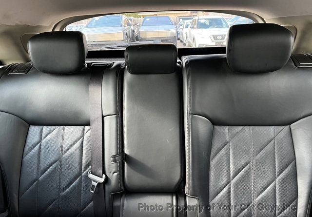 2016 INFINITI QX70 RWD 4dr - 23102594 - 16