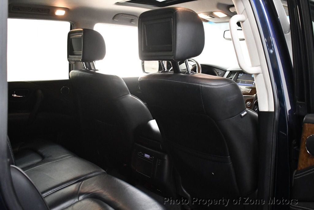 2016 Infiniti QX80 photo 13