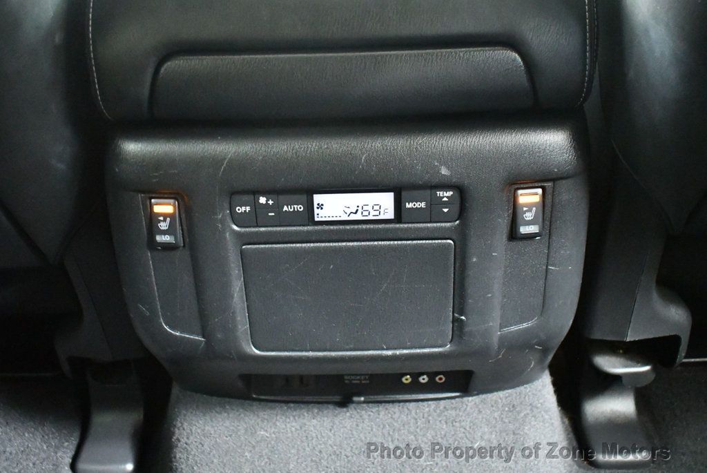 2016 Infiniti QX80 photo 22