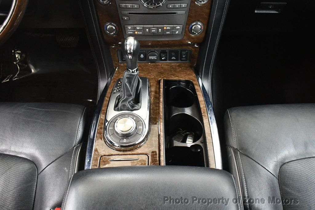 2016 Infiniti QX80 photo 26