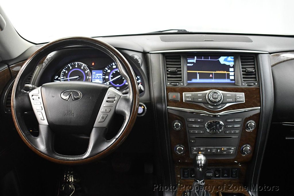 2016 Infiniti QX80 photo 27