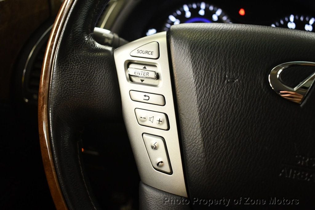 2016 Infiniti QX80 photo 34