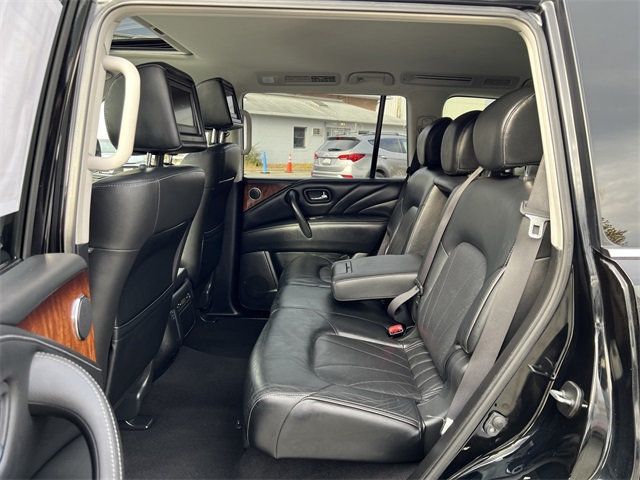 2016 INFINITI QX80 4WD 4dr - 22948732 - 17