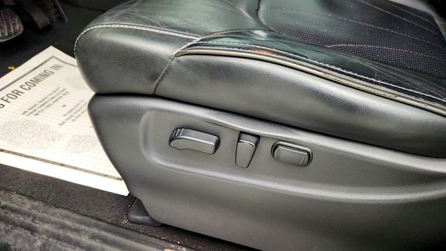 2016 INFINITI QX80 4WD 4dr w/ Deluxe Technology, Driver Assistance & Theater Pkgs - 23003955 - 11