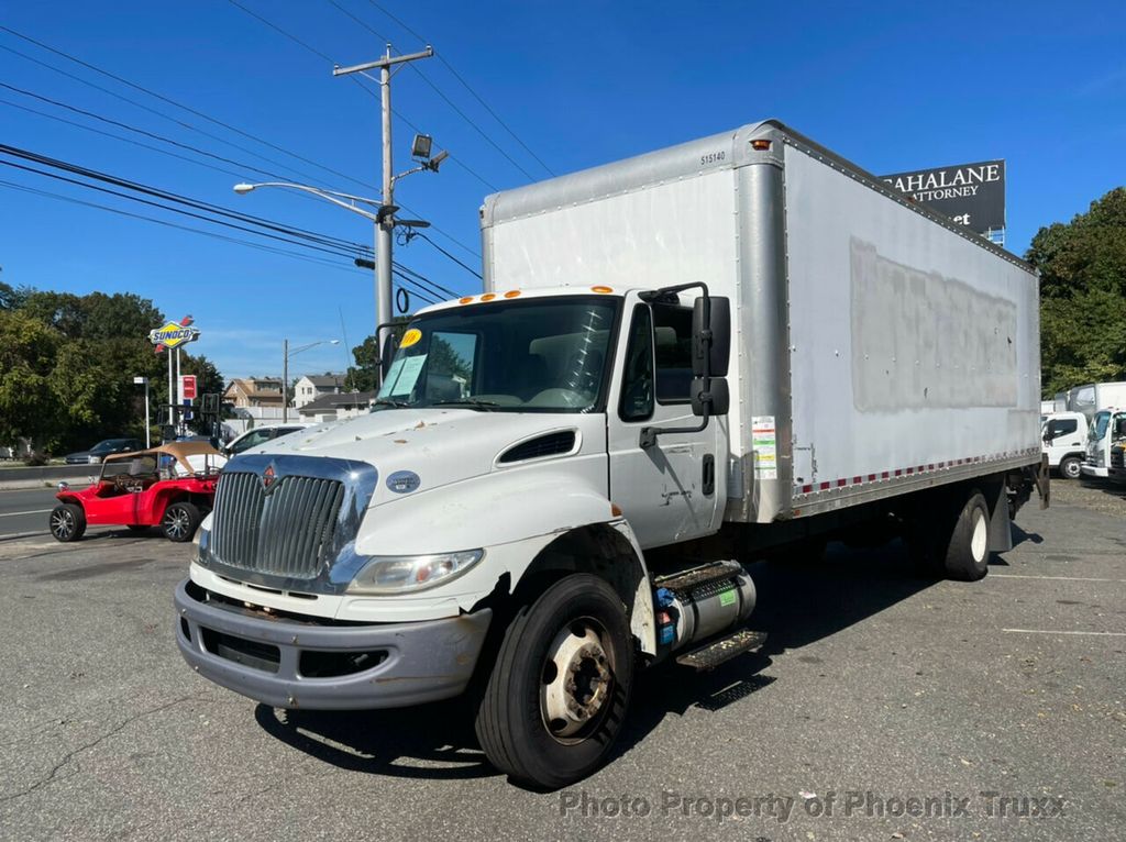2016 International 4300 DuraStar 4300 photo 2