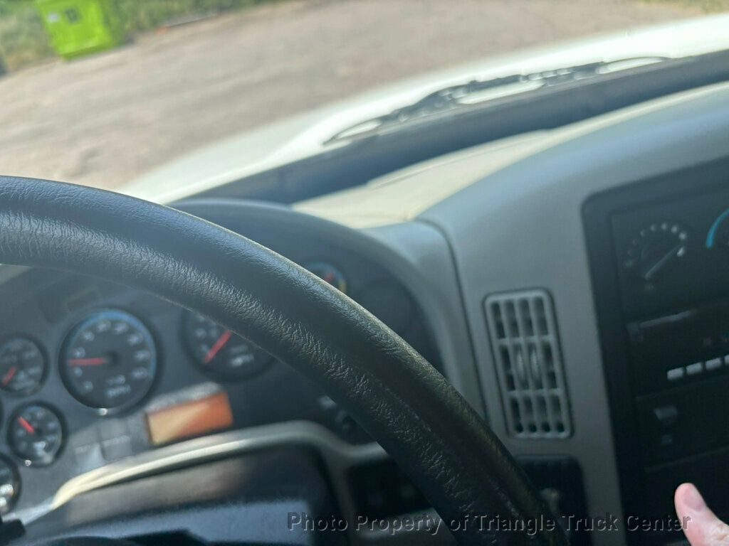 2016 International 4300 JUST 11k MILES! 6.7 CUMMINS FINANCE OR LEASE - 23023109 - 27