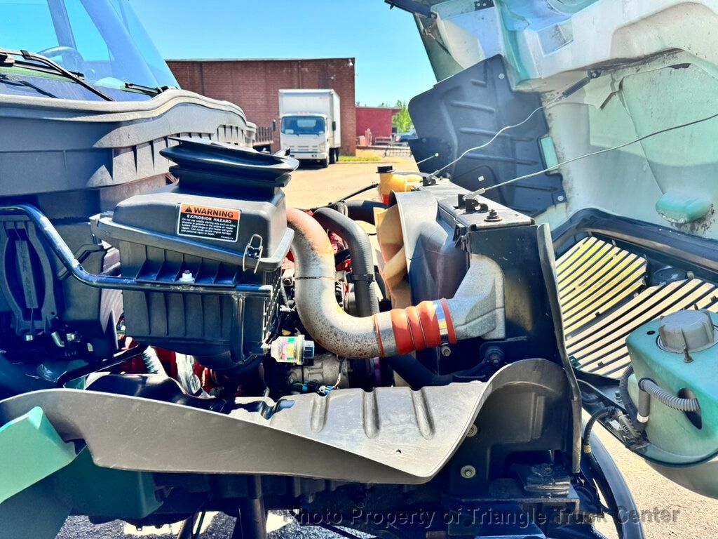 2016 International 4300 JUST 14k MILES! NON CDL! CUMMINS DIESEL HEAVY DUTY DEEP LIFT GATE LBS - 23025767 - 30