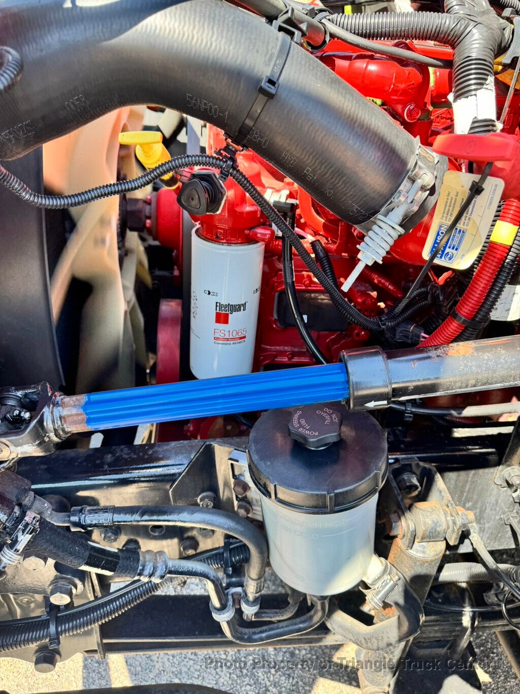 2016 International 4300 JUST 14k MILES! NON CDL! CUMMINS DIESEL HEAVY DUTY LIFT GATE LBS - 23025767 - 27
