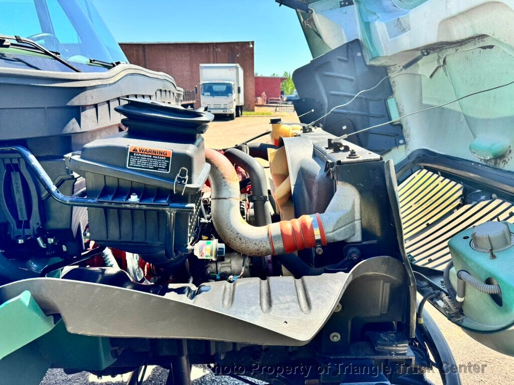 2016 International 4300 JUST 14k MILES! NON CDL! CUMMINS DIESEL HEAVY DUTY LIFT GATE LBS - 23025767 - 29