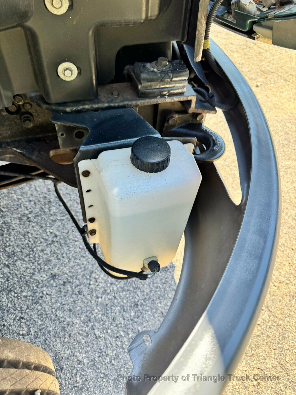2016 International 4300 JUST 14k MILES! NON CDL! CUMMINS DIESEL HEAVY DUTY LIFT GATE LBS - 23025767 - 32