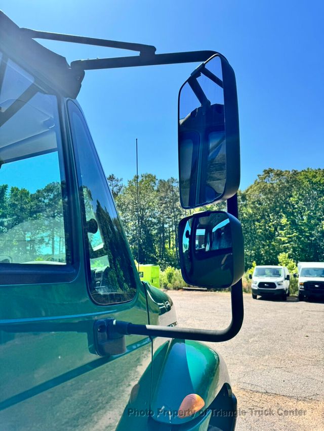2016 International 4300 JUST 14k MILES! NON CDL! CUMMINS DIESEL HEAVY DUTY LIFT GATE LBS - 23025767 - 39