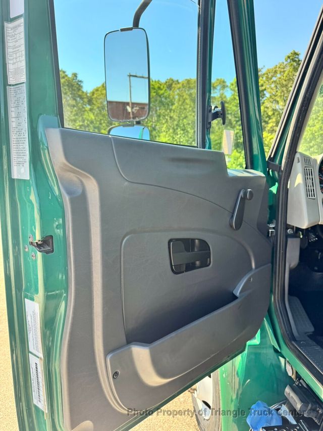 2016 International 4300 JUST 14k MILES! NON CDL! CUMMINS DIESEL HEAVY DUTY LIFT GATE LBS - 23025767 - 42