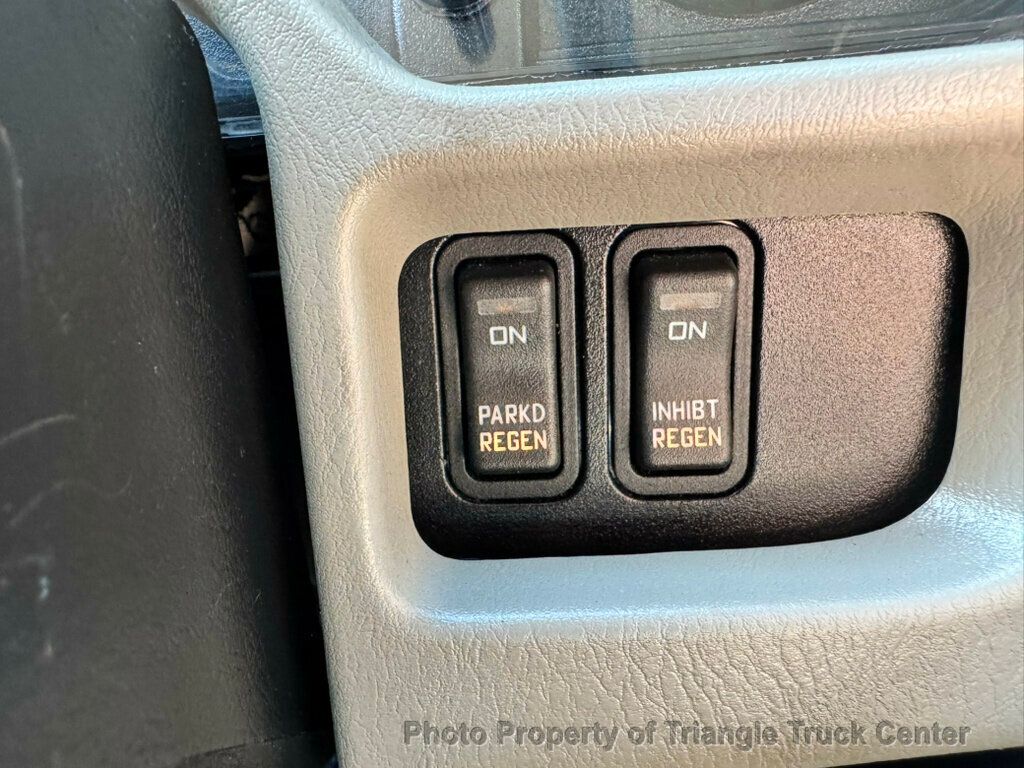 2016 International 4300 JUST 14k MILES! NON CDL! CUMMINS DIESEL HEAVY DUTY LIFT GATE LBS - 23025767 - 49