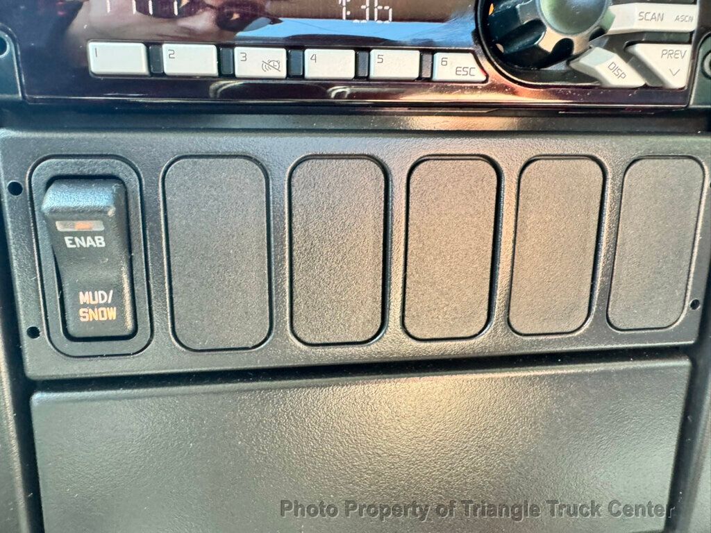 2016 International 4300 JUST 14k MILES! NON CDL! CUMMINS DIESEL HEAVY DUTY LIFT GATE LBS - 23025767 - 50