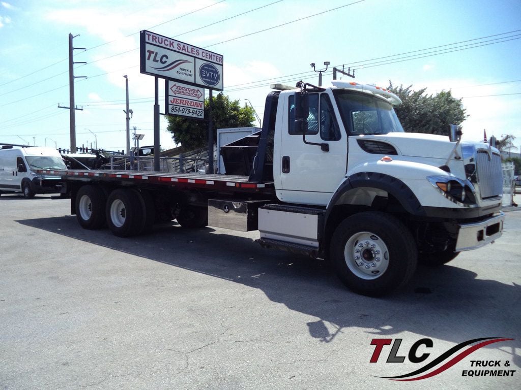 2016 International 7600 w/ JerrDan 28ft Industrial Carrier 15 Ton Tamdem Axle - 23005786 | Video 1